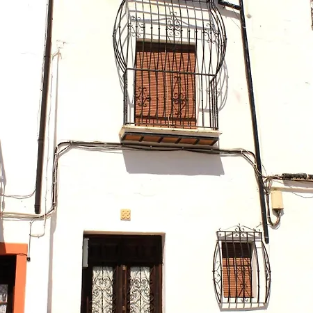 Typical Andalusian House In The Center Of / Casa Tipica Andaluza En El Centro De Ronda. Holiday home Ronda
